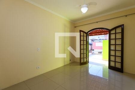 Quarto 1 de casa para alugar com 2 quartos, 80m² em Jardim Record, Taboão da Serra