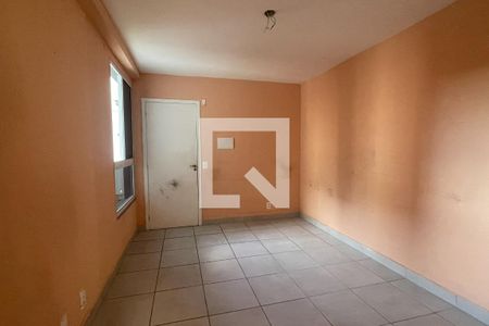 Sala de casa para alugar com 2 quartos, 45m² em Jardim Gramacho, Duque de Caxias
