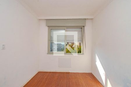 Quarto de apartamento à venda com 1 quarto, 45m² em Rubem Berta, Porto Alegre