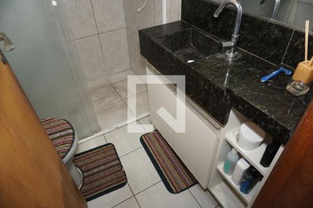 Banheiro de casa para alugar com 3 quartos, 127m² em Jardim Macedonia, Embu das Artes