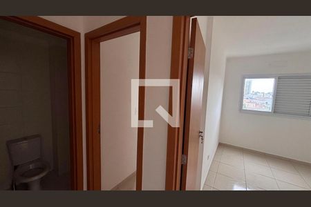 Quarto de apartamento para alugar com 2 quartos, 46m² em Parque Sao Vicente, São Vicente