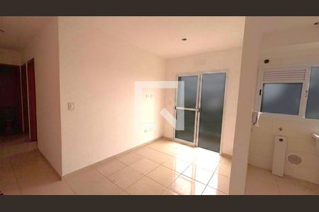 Sala de apartamento para alugar com 2 quartos, 46m² em Parque Sao Vicente, São Vicente