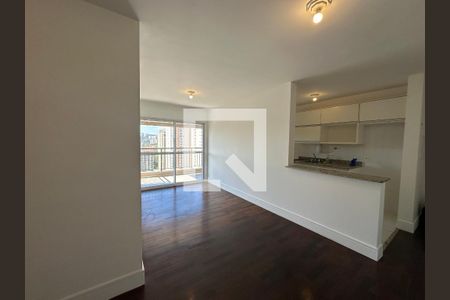 Sala de apartamento para alugar com 2 quartos, 70m² em Empresarial 18 do Forte, Barueri