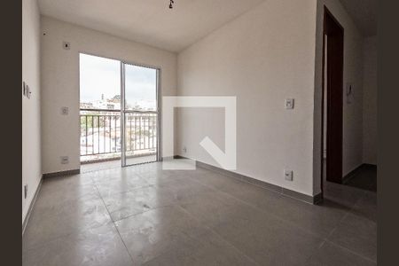 Apartamento para alugar com 2 quartos, 55m² em Jardim Santa Lucrecia, São Paulo