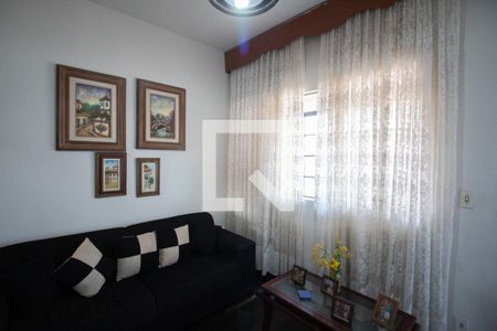 Sala de casa à venda com 3 quartos, 215m² em Planalto, Belo Horizonte