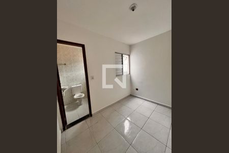 Quarto de casa à venda com 2 quartos, 67m² em Vila Carmosina, São Paulo