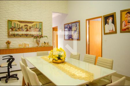 Sala de Jantar de casa à venda com 6 quartos, 300m² em Residencial Recanto do Bosque, Goiânia