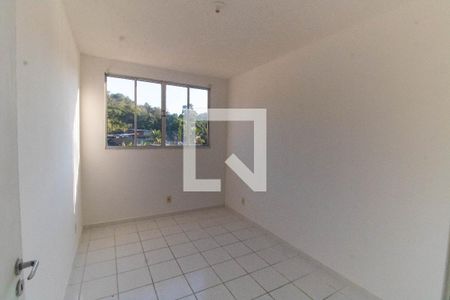Quarto 2 de apartamento para alugar com 2 quartos, 50m² em Maria Paula, Niterói