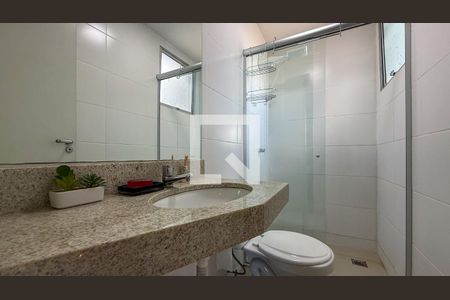 banheiro 1 de apartamento à venda com 3 quartos, 156m² em Calafate, Belo Horizonte
