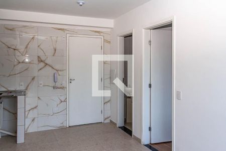 Apartamento para alugar com 2 quartos, 38m² em Vila Tolstoi, São Paulo