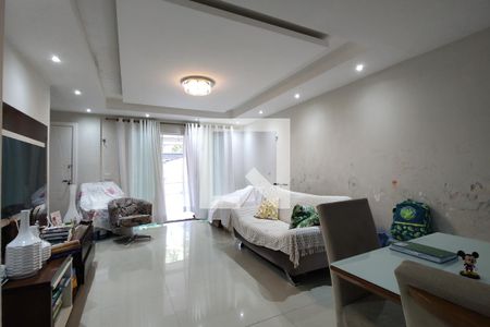 Sala de casa de condomínio à venda com 3 quartos, 112m² em Anil, Rio de Janeiro
