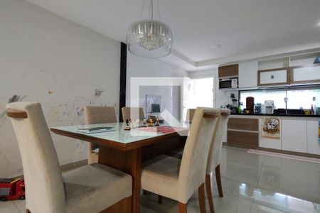 Sala de casa de condomínio à venda com 3 quartos, 112m² em Anil, Rio de Janeiro