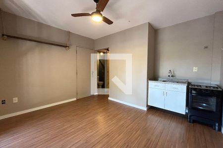 Sala  de apartamento para alugar com 2 quartos, 69m² em Porto da Lagoa, Florianópolis