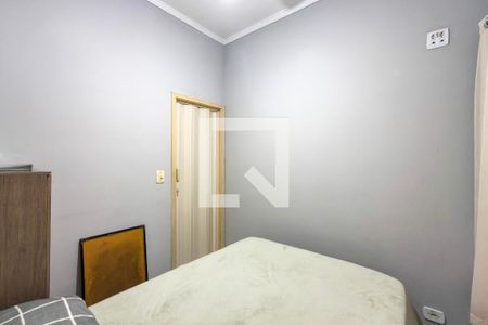 Quarto 1 de casa para alugar com 3 quartos, 75m² em Vila Tupi, Praia Grande