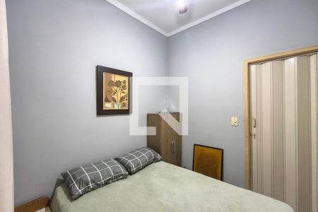 Quarto 1 de casa para alugar com 3 quartos, 75m² em Vila Tupi, Praia Grande