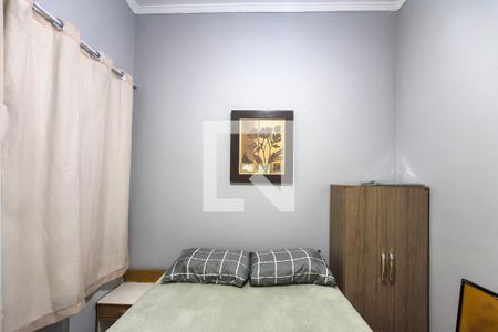 Quarto 1 de casa para alugar com 3 quartos, 75m² em Vila Tupi, Praia Grande