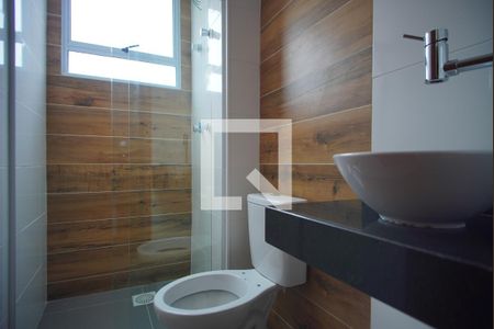 Banheiro da Suíte de apartamento para alugar com 2 quartos, 62m² em Jardim Itu Planalto, Porto Alegre