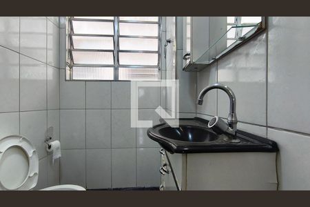 Banheiro de apartamento à venda com 1 quarto, 49m² em Cambuci, São Paulo