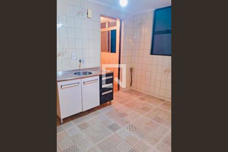 Cozinha de apartamento à venda com 2 quartos, 58m² em Vila Sabrina, São Paulo