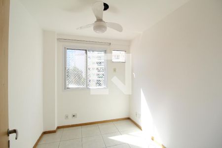 Quarto 2 de apartamento para alugar com 3 quartos, 73m² em Barra Olímpica, Rio de Janeiro