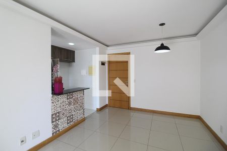 Sala de apartamento para alugar com 3 quartos, 73m² em Barra Olímpica, Rio de Janeiro