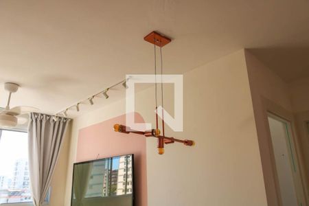 Sala de apartamento para alugar com 1 quarto, 32m² em Todos Os Santos, Rio de Janeiro