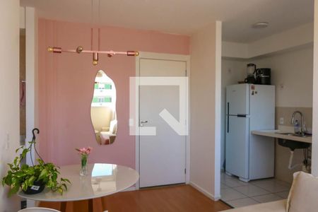 Sala de apartamento para alugar com 1 quarto, 32m² em Todos Os Santos, Rio de Janeiro