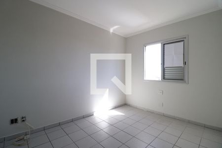 Quarto 1 de apartamento para alugar com 3 quartos, 83m² em Osvaldo Rezende, Uberlândia