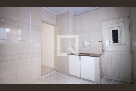 Cozinha de casa para alugar com 1 quarto, 33m² em Vila Ema, São Paulo