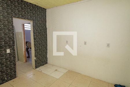 Sala 2 de casa para alugar com 1 quarto, 40m² em Inhoaiba, Rio de Janeiro