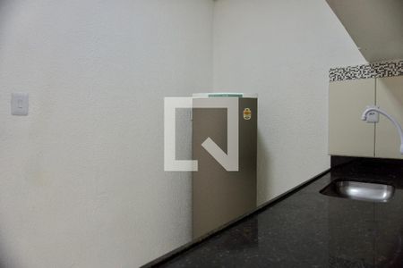 Cozinha de kitnet/studio para alugar com 1 quarto, 30m² em João Pinheiro, Belo Horizonte
