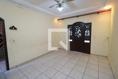 Sala de casa para alugar com 3 quartos, 276m² em Jardim Marek, Santo André