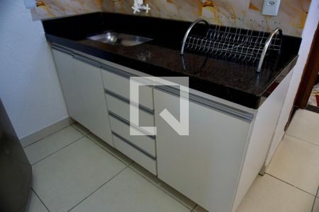 Cozinha - Armários de kitnet/studio para alugar com 1 quarto, 30m² em João Pinheiro, Belo Horizonte