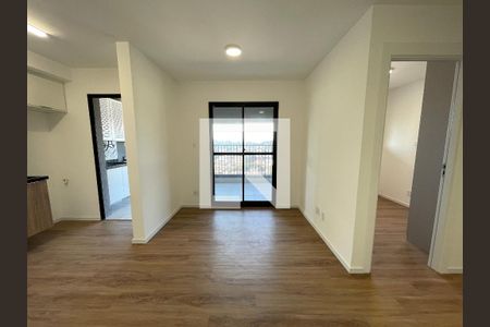 Sala de apartamento para alugar com 2 quartos, 59m² em Caxingui, São Paulo