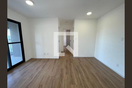 Sala de apartamento para alugar com 2 quartos, 59m² em Caxingui, São Paulo