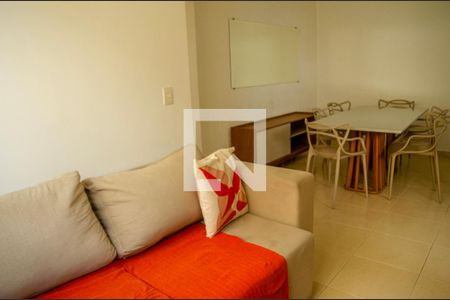 Sala de apartamento para alugar com 2 quartos, 75m² em Setor Bueno, Goiânia