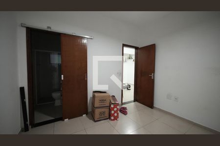 Quarto Suíte de casa para alugar com 2 quartos, 112m² em Vila Scarpelli, Santo André