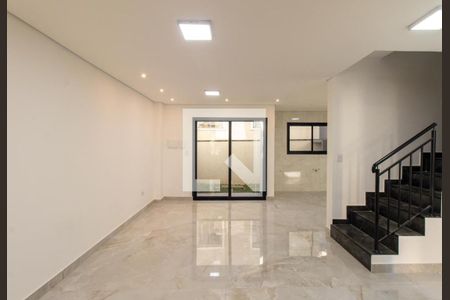 Sala de casa de condomínio à venda com 3 quartos, 130m² em Alto Boqueirão, Curitiba