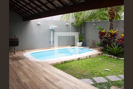 Casa para alugar com 3 quartos, 240m² em Guaratiba, Rio de Janeiro