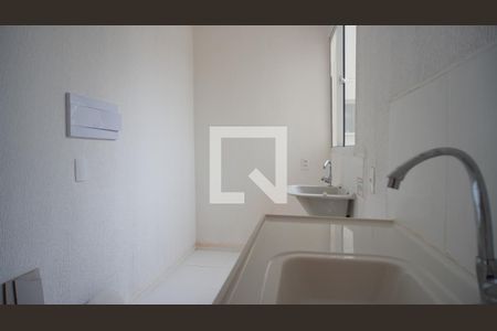 Cozinha e Área de Serviço de apartamento para alugar com 2 quartos, 40m² em Passo das Pedras, Porto Alegre