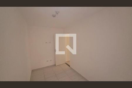 Quarto 1 de apartamento para alugar com 1 quarto, 38m² em Jardim Iva, São Paulo