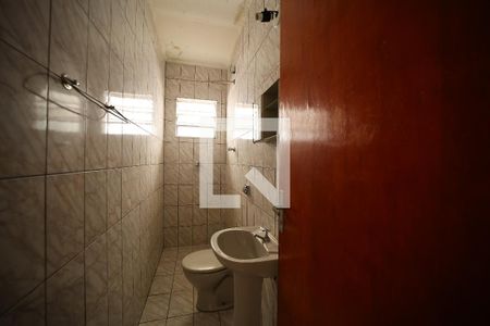 Banheiro de casa para alugar com 3 quartos, 125m² em Vila Bauab, São Paulo