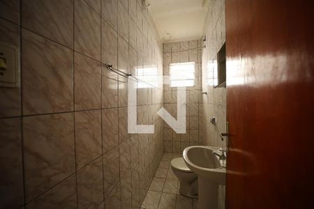 Banheiro de casa para alugar com 3 quartos, 125m² em Vila Bauab, São Paulo