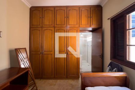 Quarto 1 de casa à venda com 3 quartos, 220m² em Vila Deodoro, São Paulo