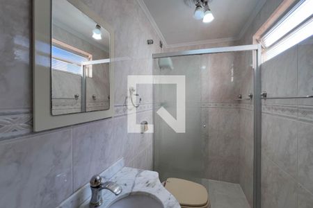 Banheiro do quarto 1 de casa à venda com 3 quartos, 220m² em Vila Deodoro, São Paulo