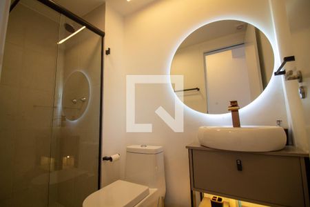 Banheiro de apartamento para alugar com 2 quartos, 46m² em Santo Amaro, São Paulo