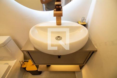Banheiro de apartamento para alugar com 2 quartos, 46m² em Santo Amaro, São Paulo