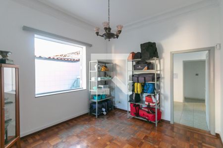 Casa à venda com 2 quartos, 300m² em Floresta, Belo Horizonte