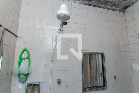 Banheiro da Suíte de casa para alugar com 2 quartos, 142m² em Vila Mazzei, São Paulo