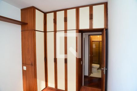 Quarto de apartamento à venda com 2 quartos, 88m² em Barra da Tijuca, Rio de Janeiro